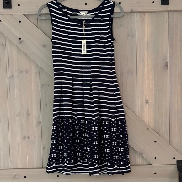 Max Studio | Dresses | Max Studio Navy And White Patterned Midi Dress |  Poshmark